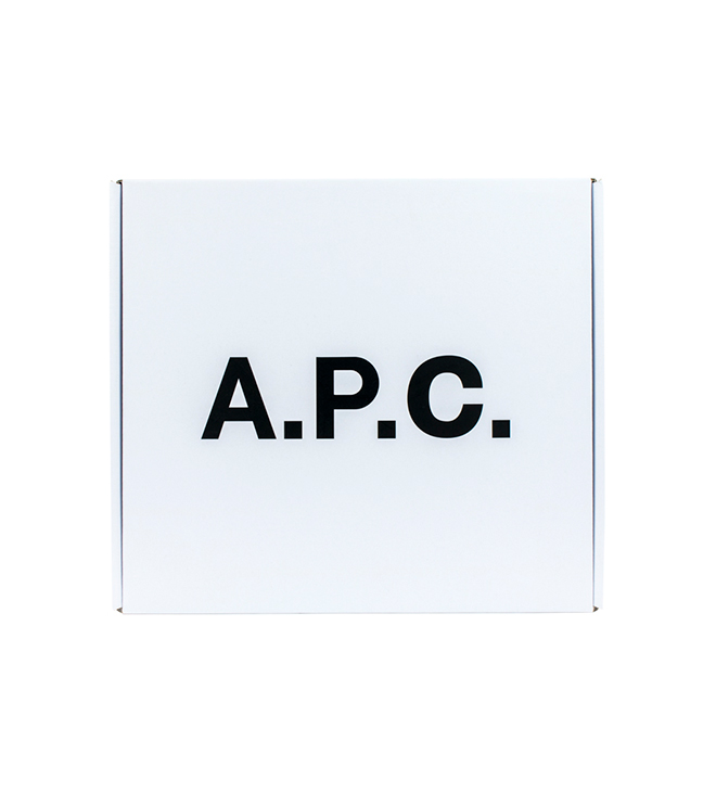A.P.C 골판지 단상자 이미지